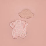 Ropita de muñeca rosa flores