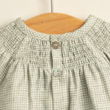 Vestido corto vichy verde agua con nido de abeja