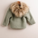 Capucha punto verde pelo artificial