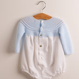 Pelele bebé piqué blanco punto celeste