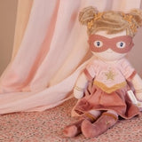 Rosa superheroína muñeca blandita