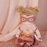Rosa superheroína muñeca blandita