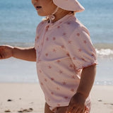 Camiseta baño niña manga corta rosa conchitas Little Dutch