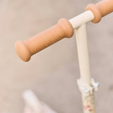 Patinete tres ruedas blanco flores Little Dutch