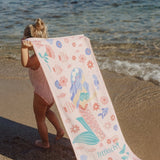 Toalla de playa niña rosa sirenita Little Dutch