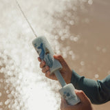 Lanzador de agua niño azul océano Little Dutch