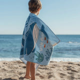 Toalla de playa niño azul ballenas Little Dutch