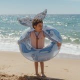 Flotador infantil grande azul cola ballena Little Dutch